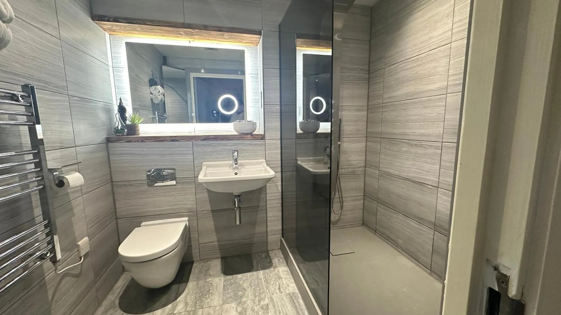 The Most Central Brighton Apartment